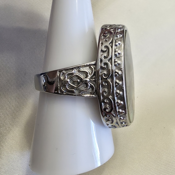 Abalone Shell Jewelry Set - Picture 4 of 8